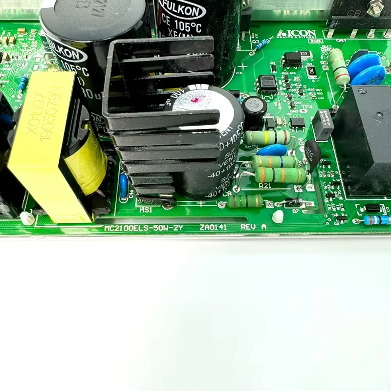 Фото Оригинальная плата управления питанием для беговой дорожки MC2100ELS-50W, расположенная под основным компьютером. №4