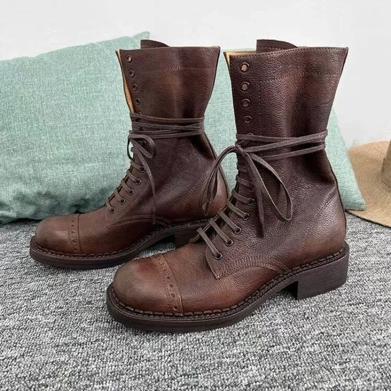 Ботинки женские на шнуровке