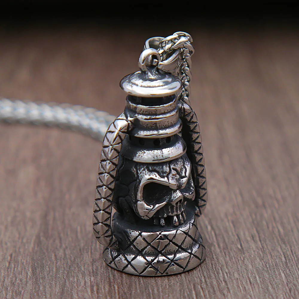 Ожерелье мужское с подвеской в виде черепа из керосиновой лампы |