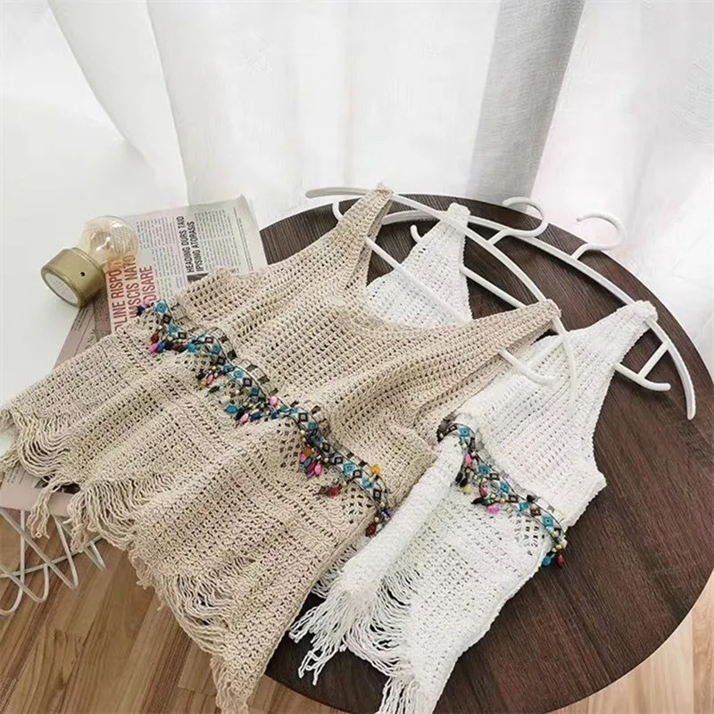 Женский трикотажный жилет без рукавов