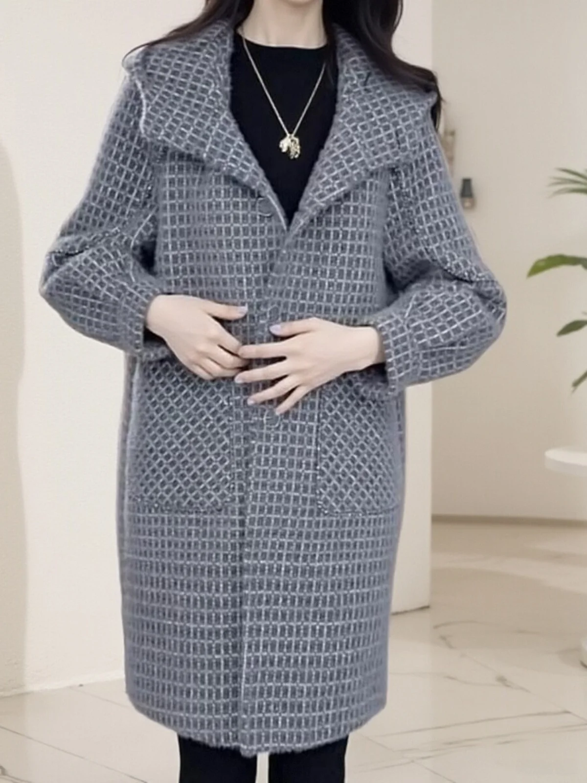 Осенне-зимнее женское пальто средней длины в стиле вестерн для мам 50 лет светское