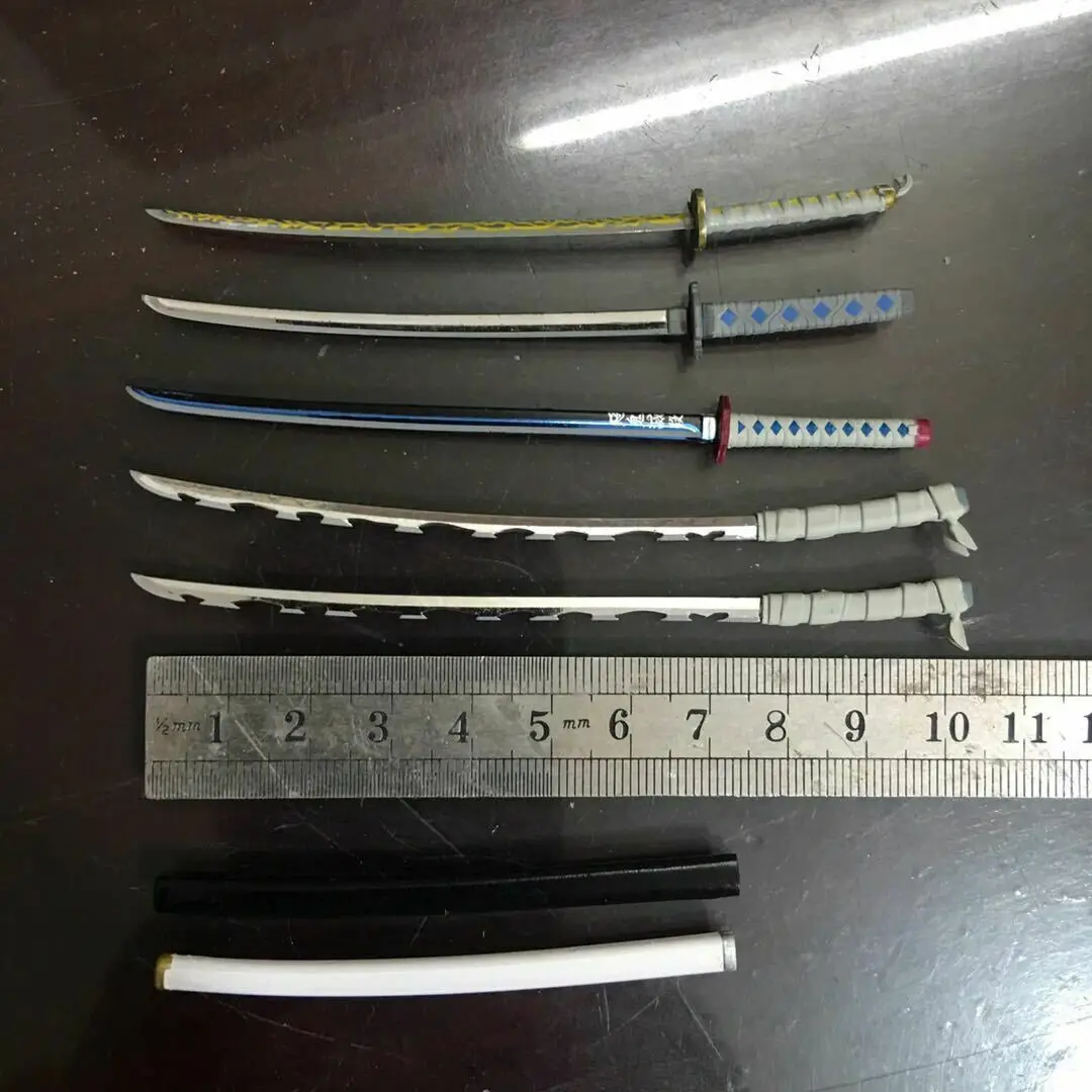 

1/12 Scale Weapon Accessories Sword Model for 6" Action Figure Doll