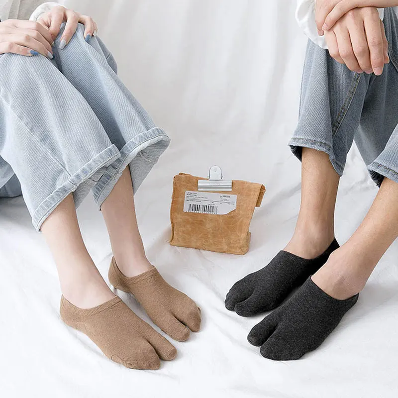 

Носки с двумя пальцами для женщин, хлопковые парные носки, дышащие носки с двумя пальцами, женские и мужские Нескользящие невидимые носки с низким вырезом, носки с круглым носком