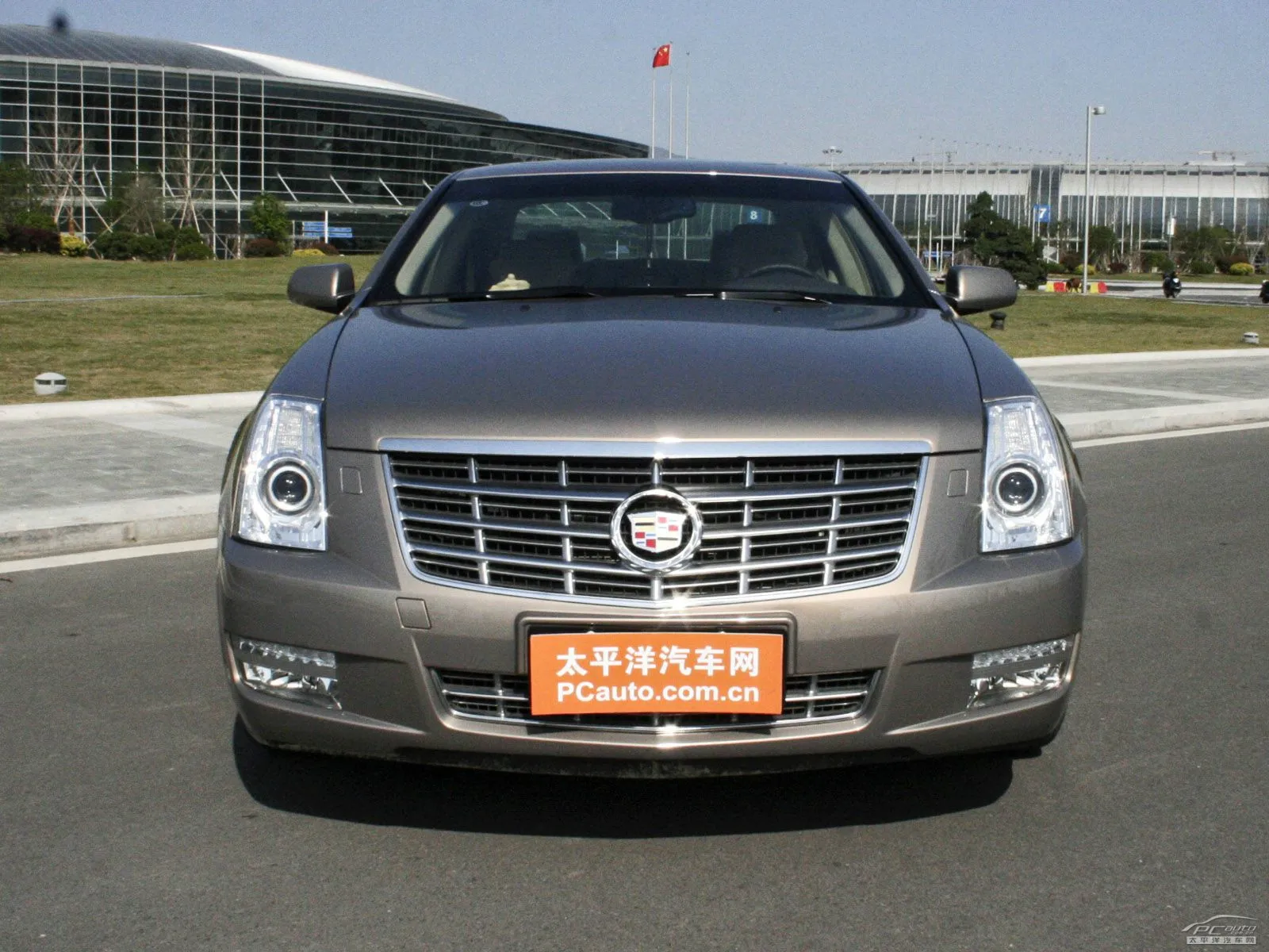Фото 1 шт. автомобильные аксессуары: противотуманная фара/фонарь для Cadillac SLS 2010-2013 гг., задний фонарь для Cadillac SLS №2