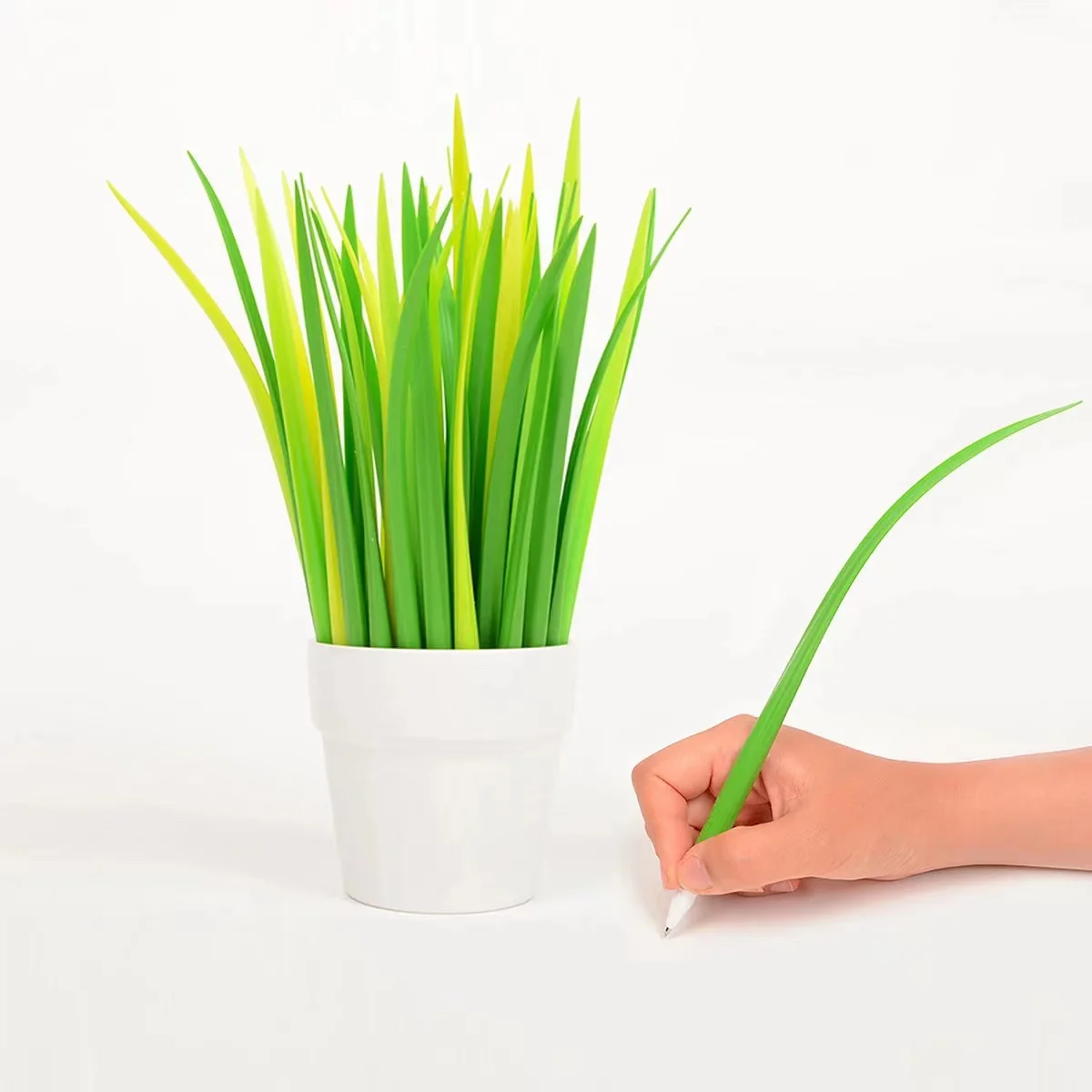 

Novel and Interesting Personality Gift Creative Ink Pen Box Decoration Pot
