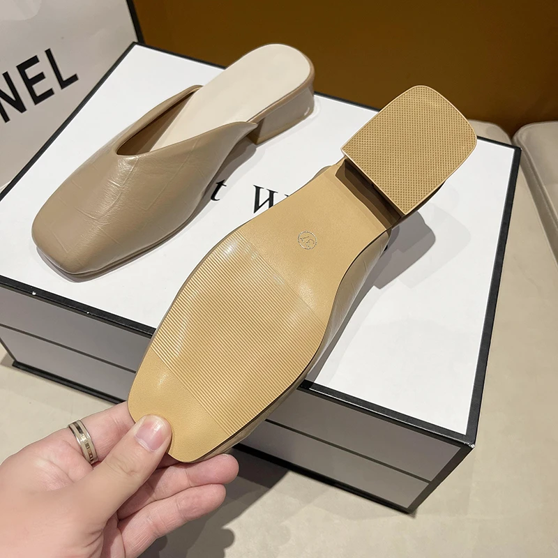 2022 Pu Middle Heel Sandals Sandals Women's Mules Fashion Casual Summer Square Toe Elegant Women's Mules Slippers Large Size 41