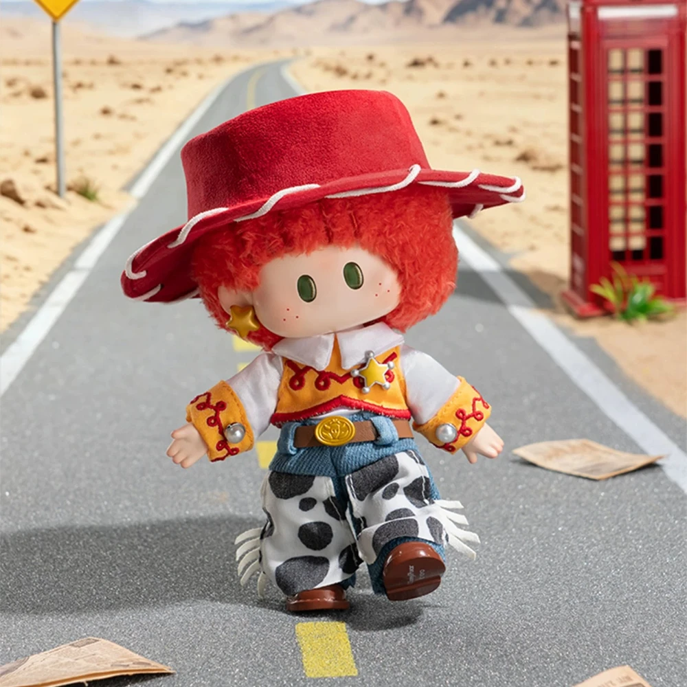 Фото YOYO×Toy Story 5 YO Is Jessie: Виниловая плюшевая фигурка-сюрприз (Blind Box) — кукла, подвеска, брелок, украшение для рабочего стола, подвеска для сумки, игрушка, подарок №1