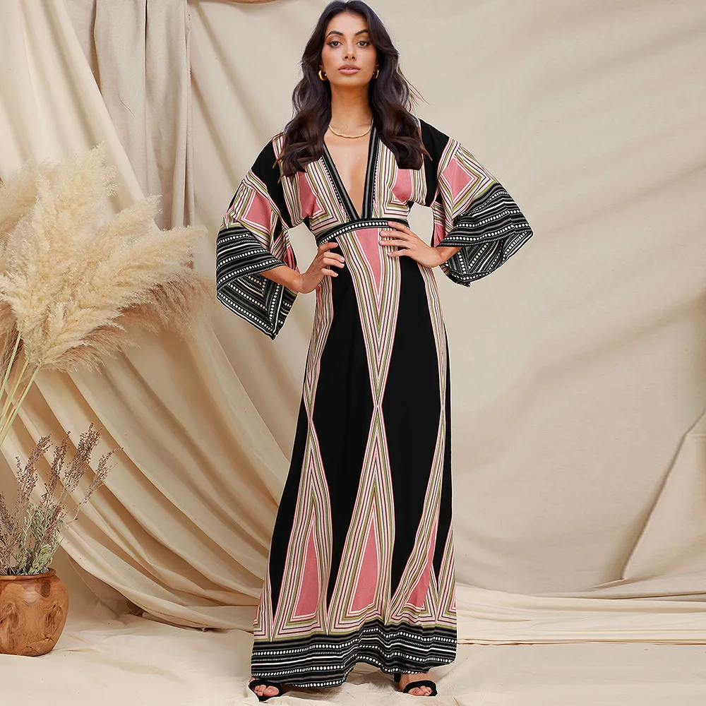 

2022 new women's deep V-neck Indian print long dress fashion five-point sleeves casual temperament