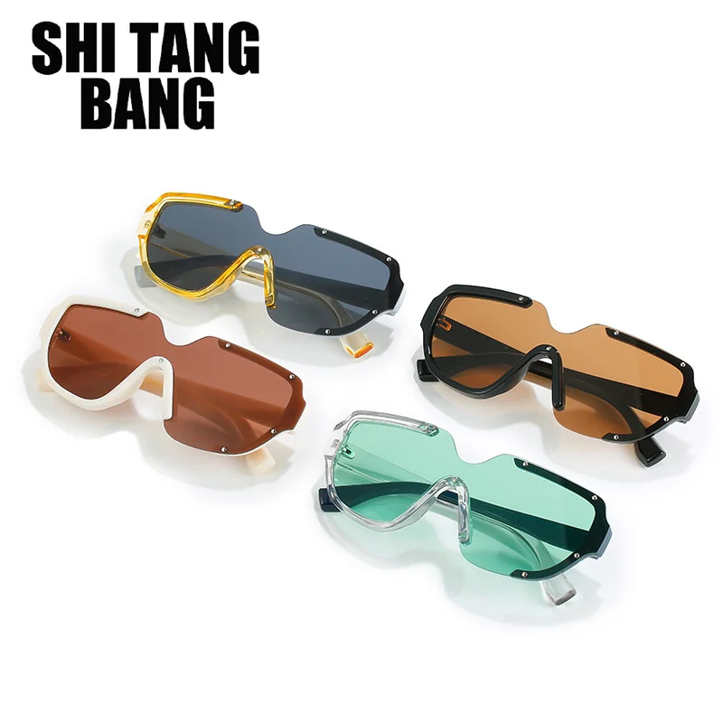

2022 New One Piece Rivet Sunglasses For Women Luxury Brand Vintage Unique Chic Sun Glasses Men Retro Cool Candy Hip Hop Eyewear