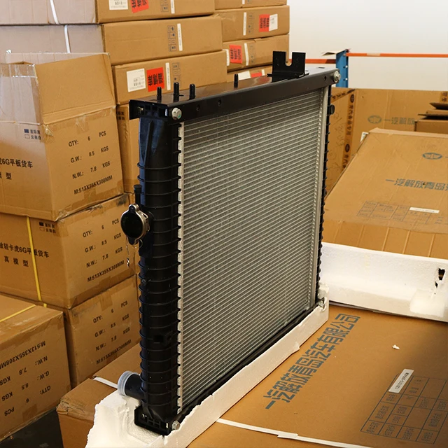 FAW Jiefang J6 J7 JH6 Tiger V Light Truck Запчасти и аксессуары Оригинальный заводской радиатор в