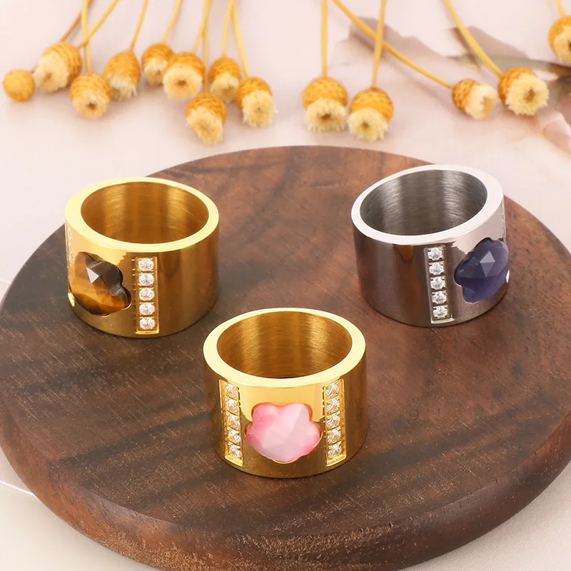 

Fashion and Creative 18K Real Gold Five Point Star Titanium Steel Ring Cross border Foreign Trade Star Female Ring