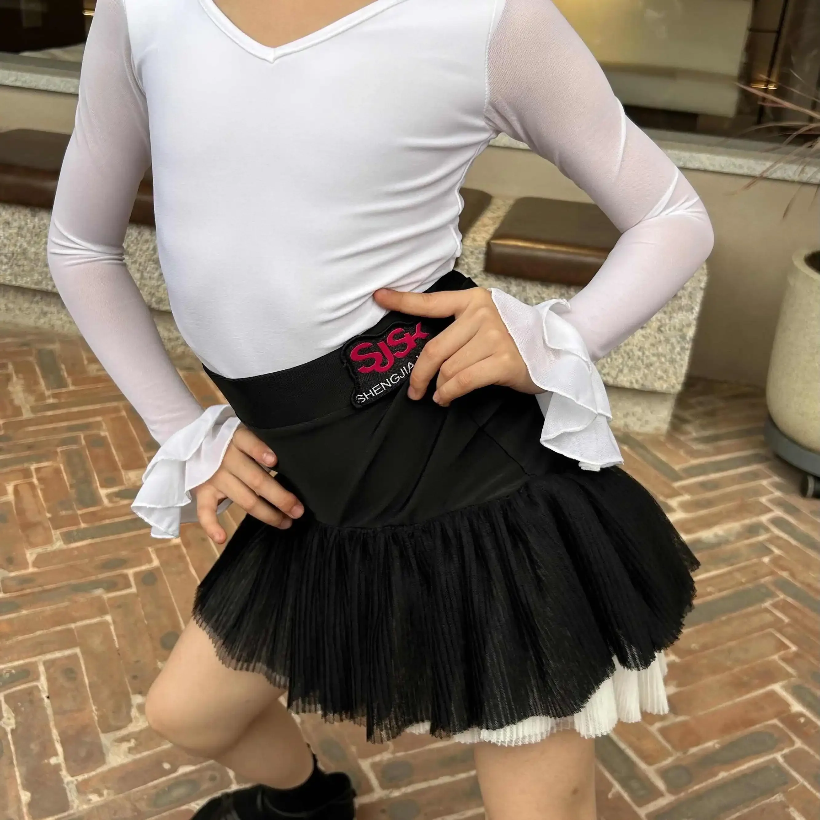 2024 детские костюмы для латинских танцев девочек белые топы черные юбки костюм