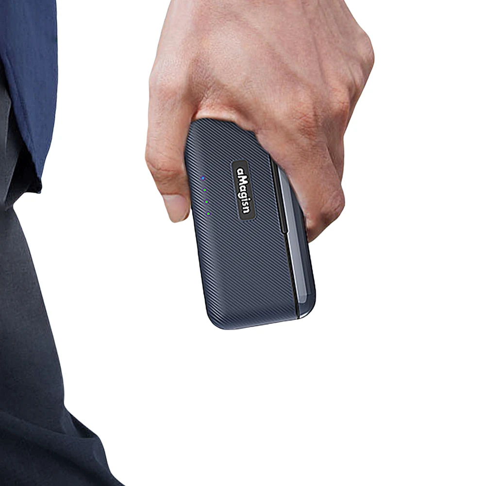 Зарядное устройство для быстрой зарядки с разъемами Micro SD и кабелем типа C GoPro Hero 13