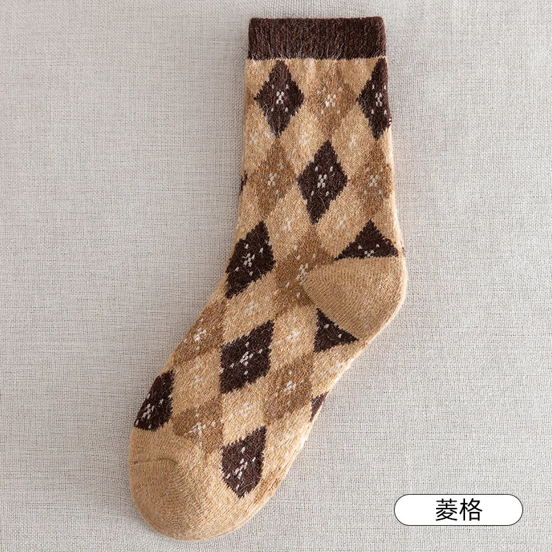 

Autumn and Winter coffee brown wool warm bear socks women's Japanese ins retro thickened fleece