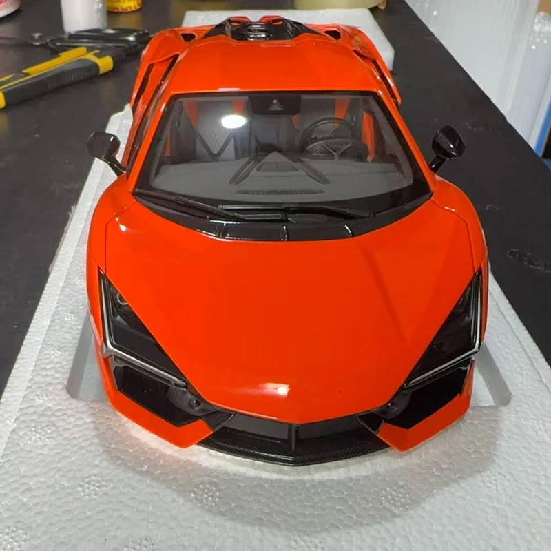 Фото Модель-копия New Big Bull из сплава, масштаб 1:18, полностью открывающаяся, коллекционная, подарочная игрушка №1