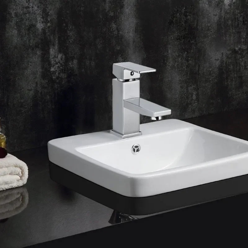 

, Modern High-end, Easy to Install Modern High-end, Easy to Install Bathroom Faucet in Chrome - 128 Characters