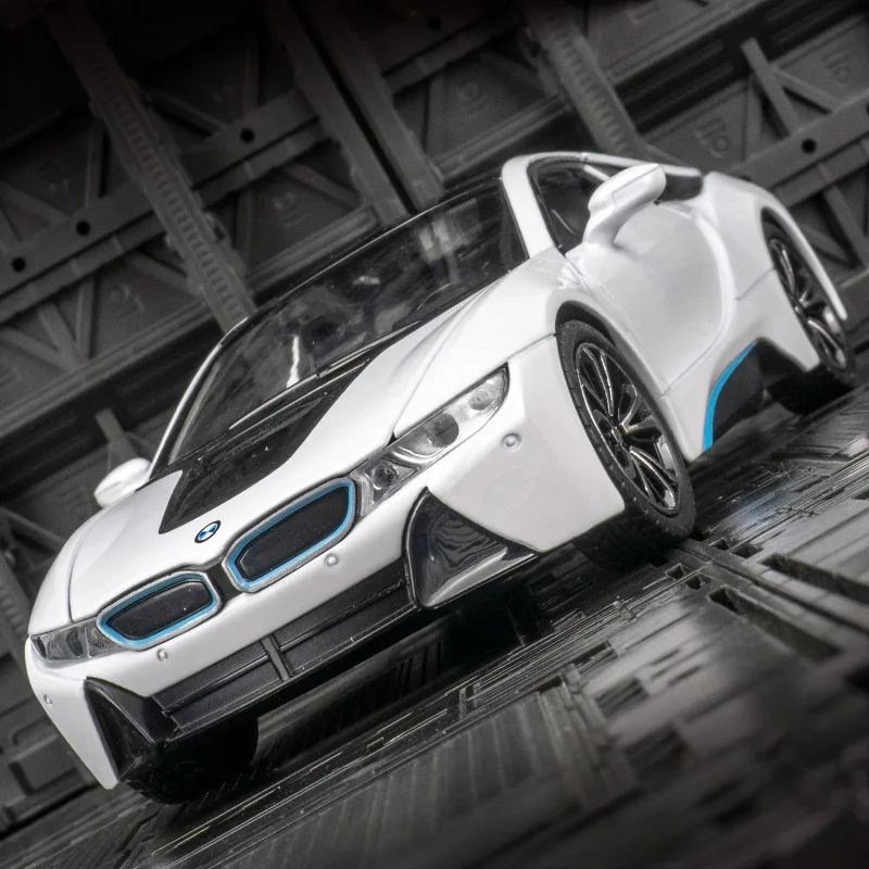 Масштаб 1/22 модель спортивного автомобиля BMW I8 со звуком семейный коллективный