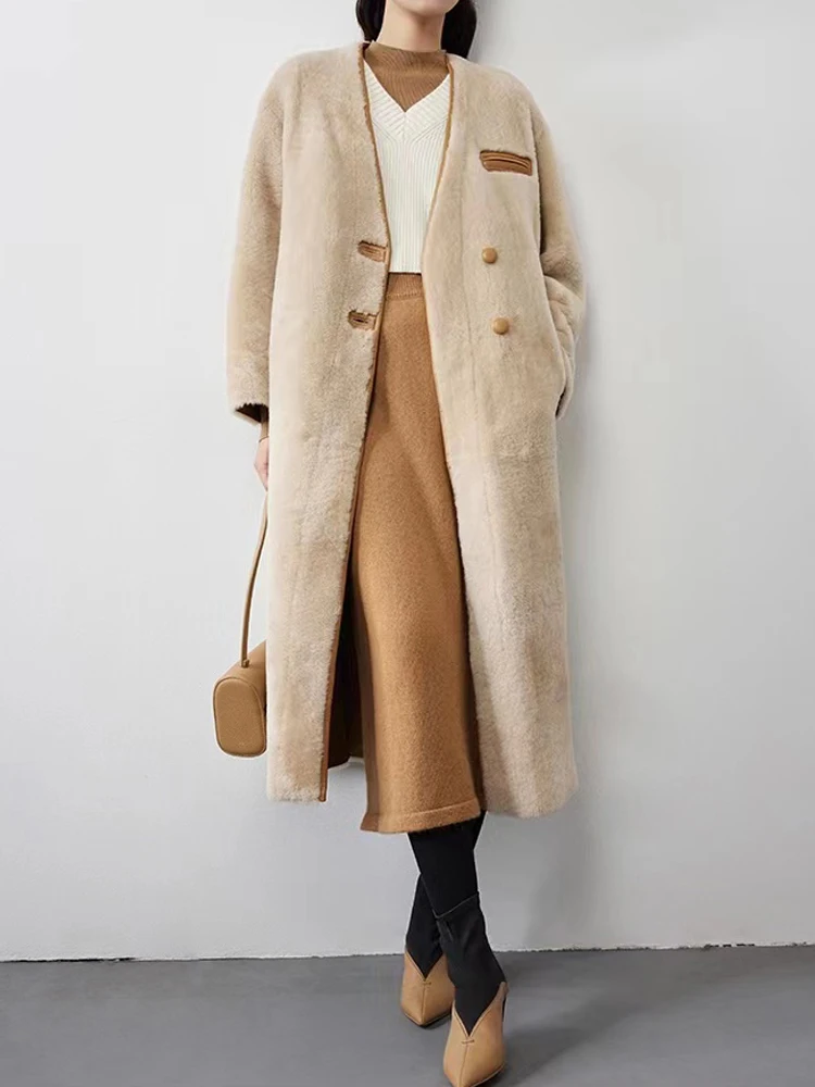 Женское длинное меховое пальто