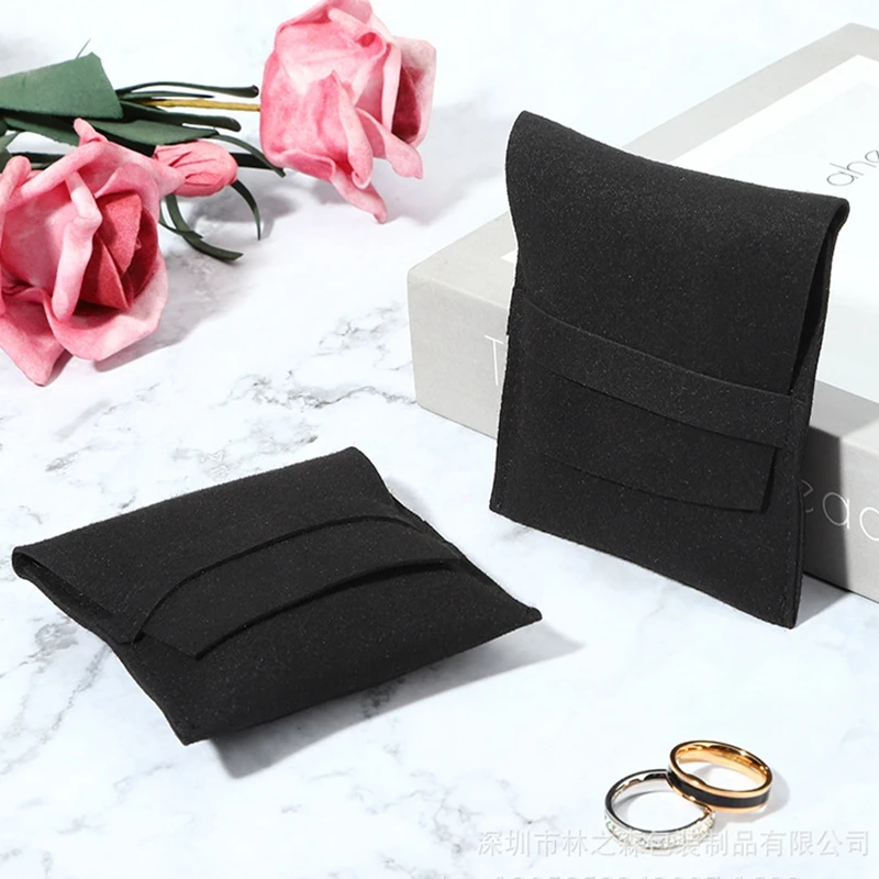 

Бархатные мешочки для украшений 8x8 см