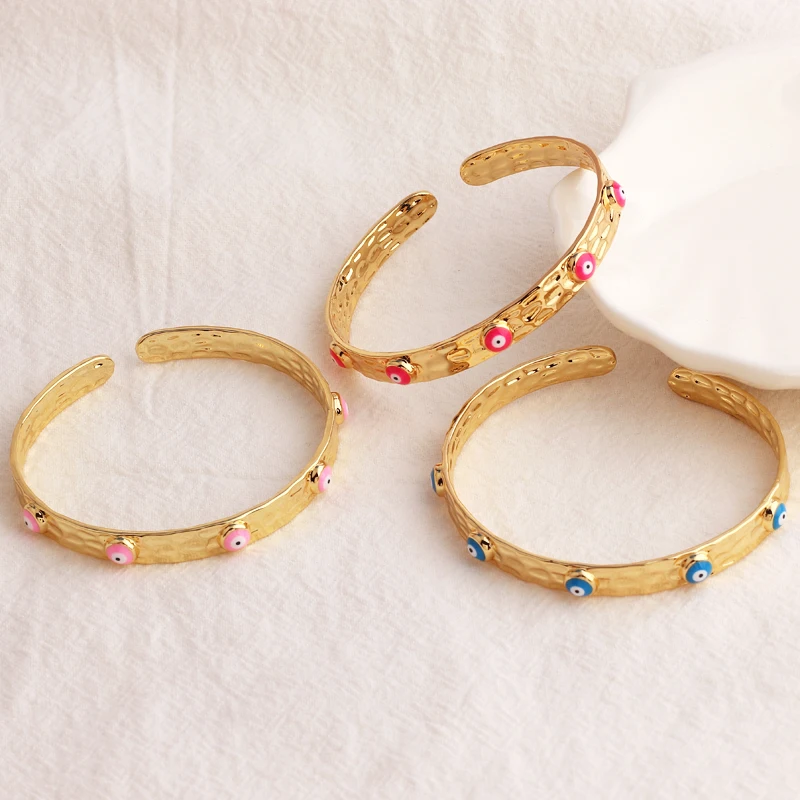 Регулируемый браслет ярких цветов