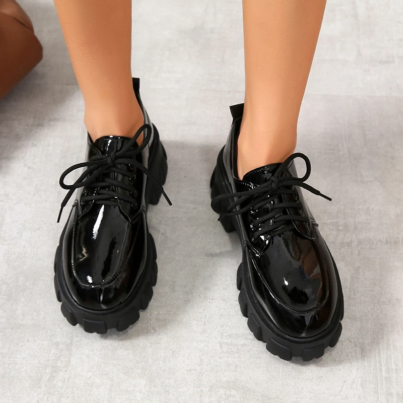 

Small Leather Shoes Female 2020 New Wild Thick High Heel Retro Black Work Shoes Spring and Autumn Sponge Cake Low Single Shoes
