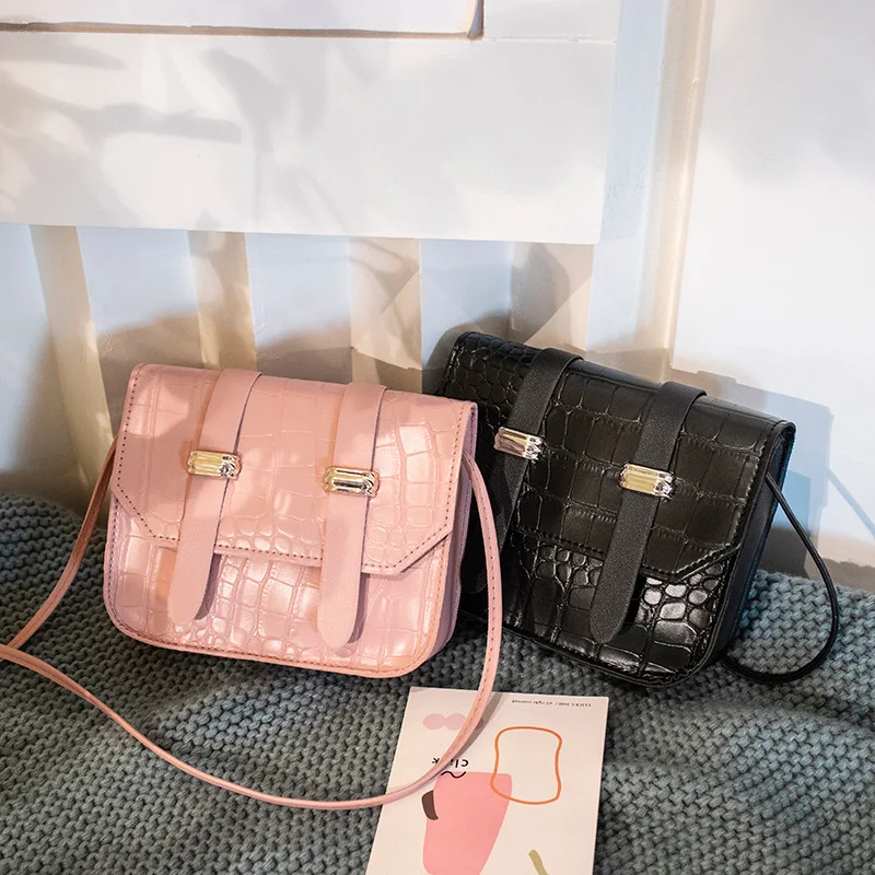 

Летняя Дамская квадратная мини-сумка, подходящая ко всему дамская сумка на плечо в стиле ретро, мягкая однотонная сумка-мессенджер из искусственной кожи с пряжкой, маленькая квадратная сумочка