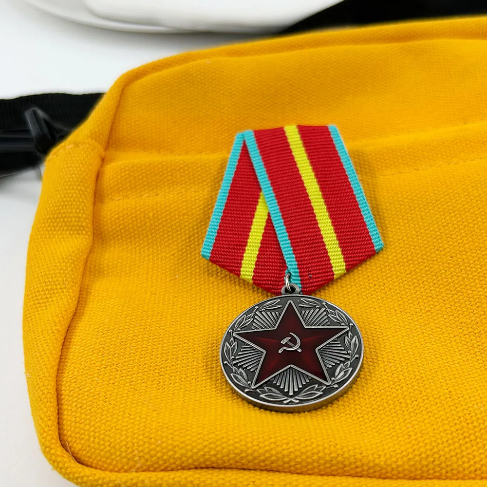 

Медаль «Для безупречной службы» СССР 2-го класса