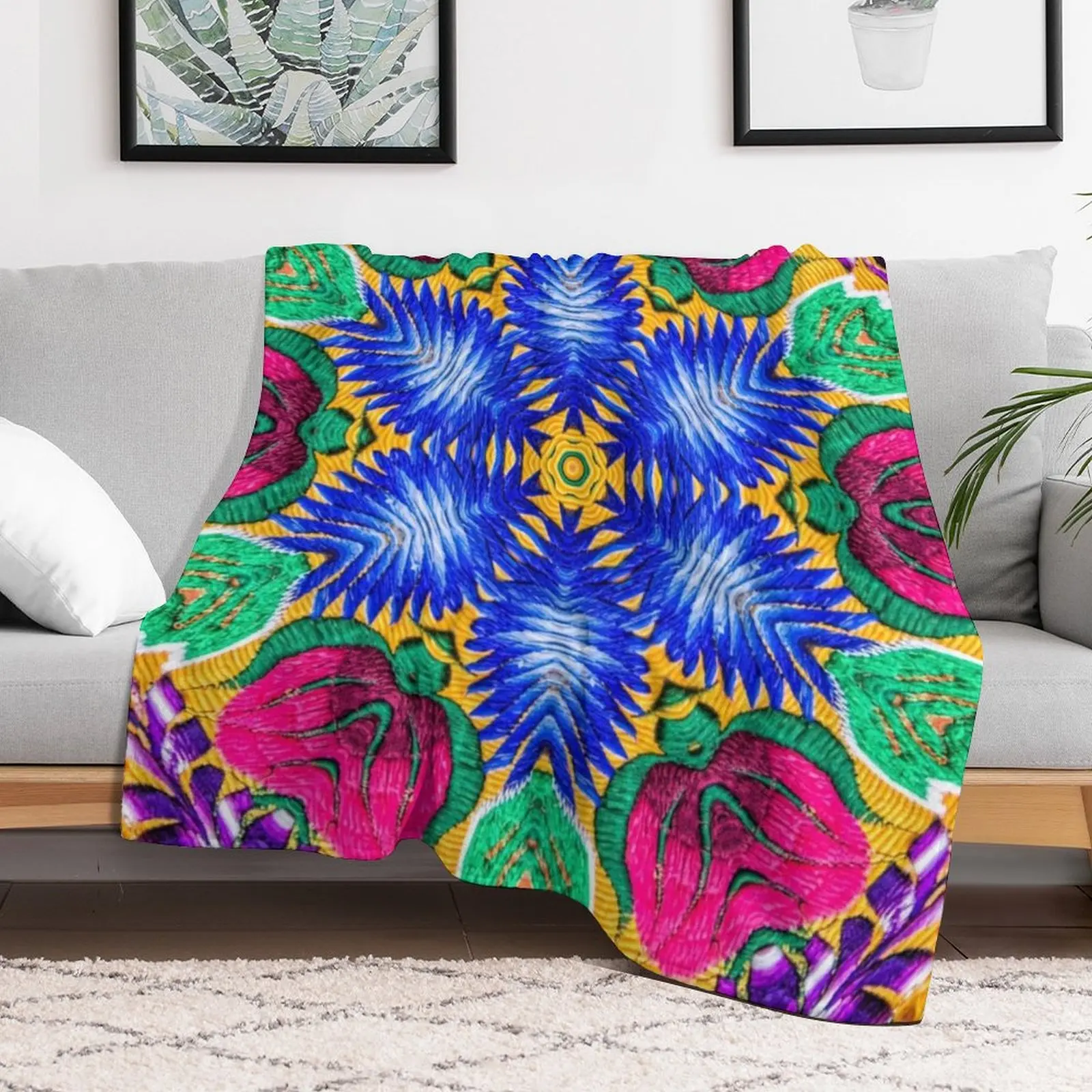 Плед с вышивкой Гватемаль