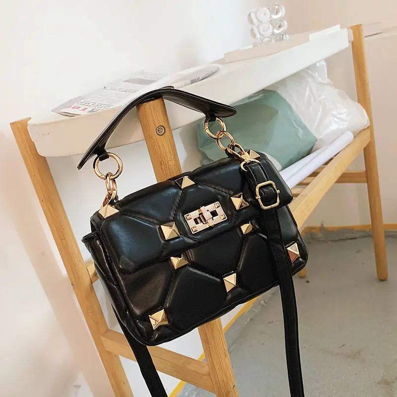 

2022 Fashion Nuleez Brand Handbag Female Golden Rivet Luxury Flap Bag With Cross-Body Chains European Style Ladies Favorite Gift