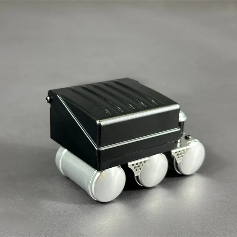 Имитация металлического черного аккумуляторного ящика для радиоуправляемого