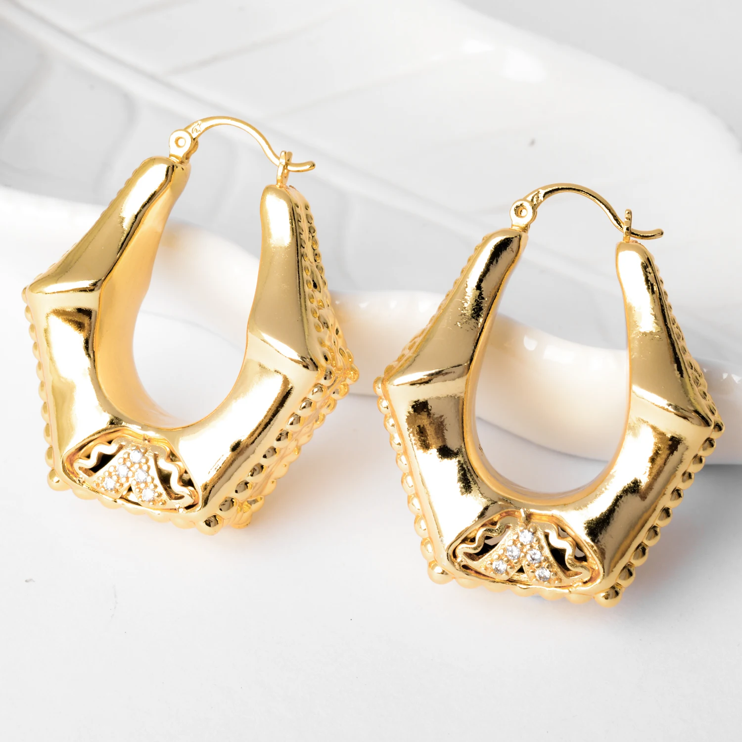 

Diana Baby Jewelry Fashion Big Hoop Earrings 18k Gold Color Copper Dubai Charm Earring Jewelry For Brazil Holiday Gift Jewelry