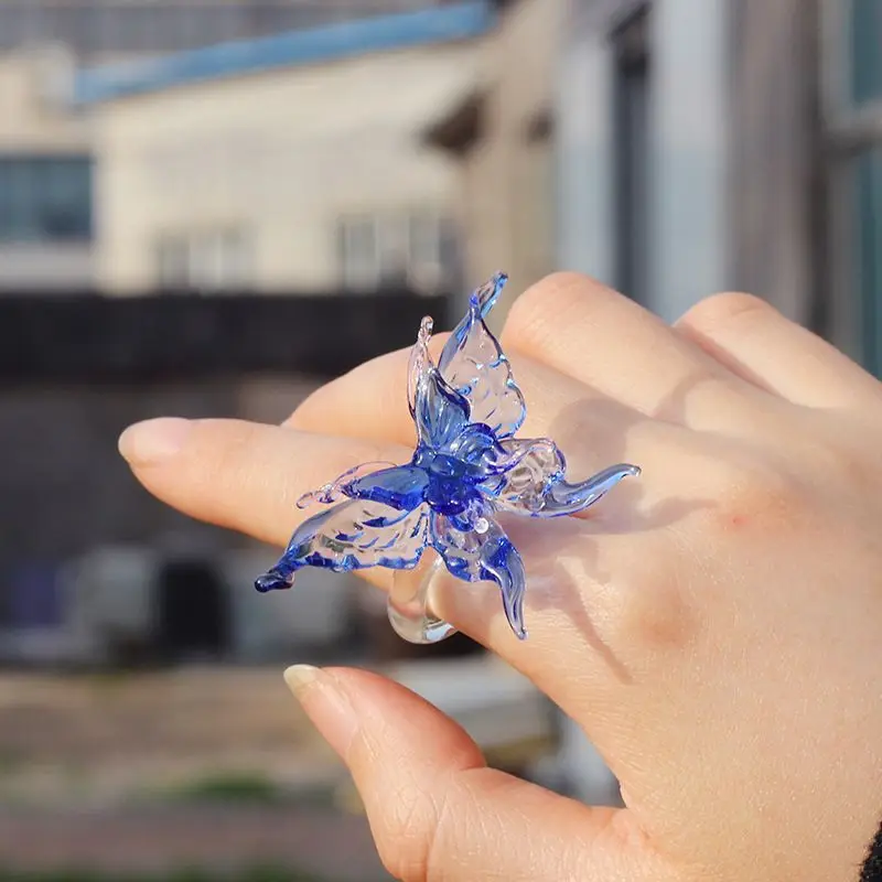 Уникальные разноцветные стеклянные кольца в виде бабочек