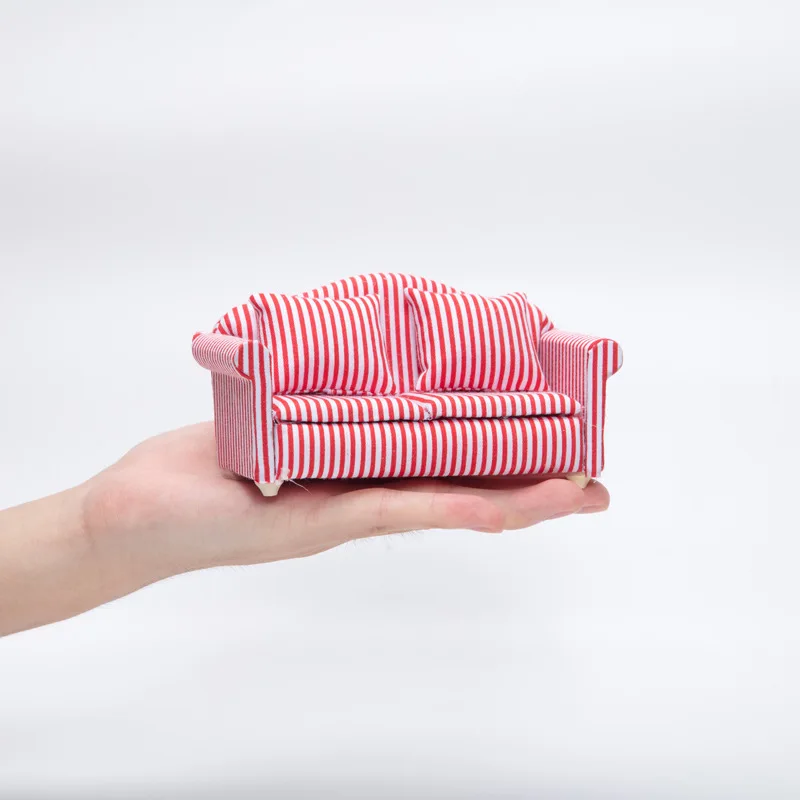 1: 12 кукольный домик маленький цветочный тканевый двойной диван мини-мебель для