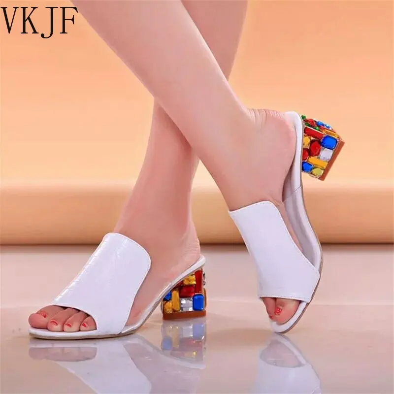 

2023 Thick Heel Slippers Ladies Thick Sole Fashion Casual Summer Beach Sandals and Slippers