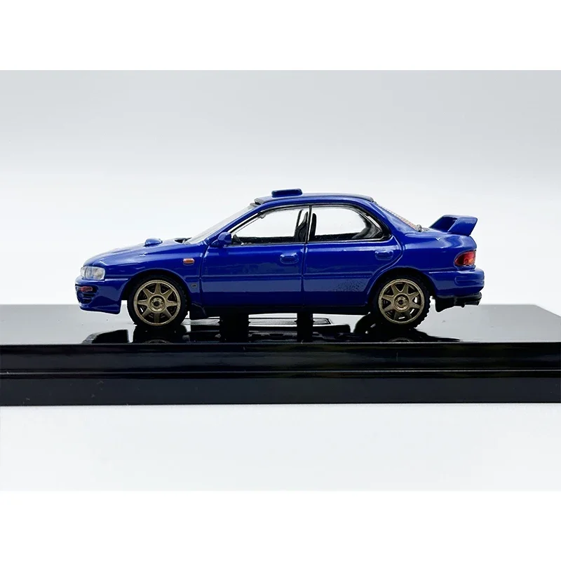 В наличии 1:64 HJ Impreza GC8 Sports Blue с двигателем литая под давлением диорама коллекция