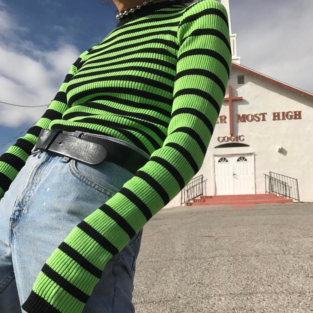 

Harajuku - Short Slotted And Green Stripe Contrast, Tight Long Sleeved Sweater, Women's Knitted Sweater