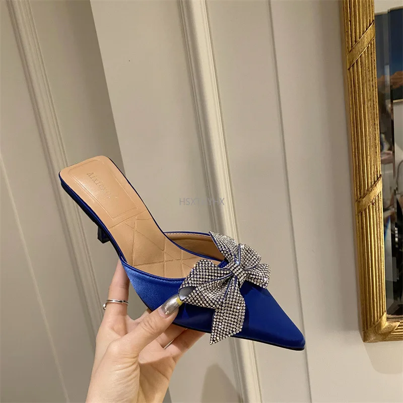 

Blue Rinestone Satin Women Pumps Slippers Crystal Bowknot Pointed Toe High Heels Ladies Mules Slides Summer Fashion Party Shoe