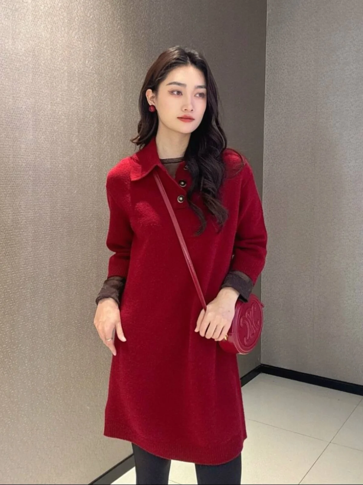 Girdear Same Sle with Mall 2024 осеннее и зимнее свободное флисовое трикотажное платье с