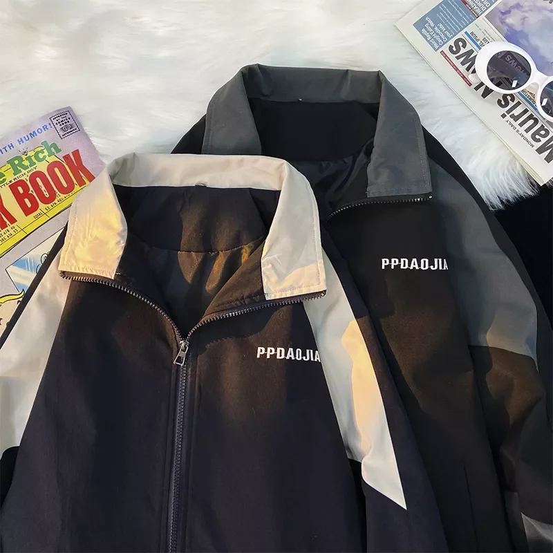 

Мужская весенняя куртка с воротником-стойкой