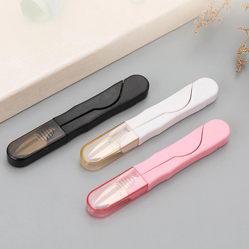 

1Pcs Multipurpose Wear Cover Handle Safety Sewing Scissors Thread Yarn Cutting Scissors Embroidery Cross-stitch U Shape Scissors