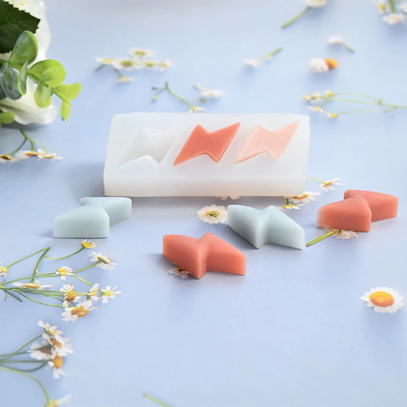 

3D Lightning Shape Silicone Rubber Flexible Food Safe Mould Clay Resin Ceramics Candy Fondant Candy Chocolate Soap Mould