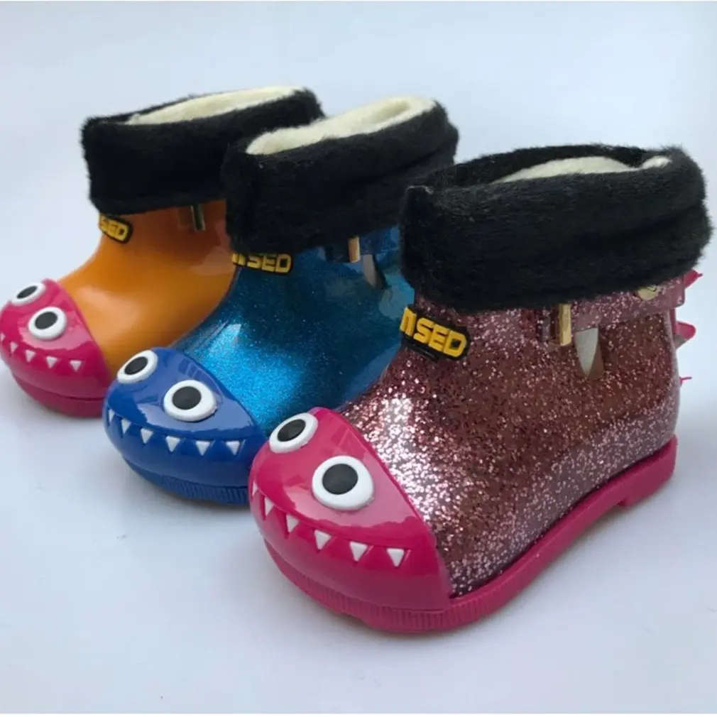 Рисунок 5 - Водонепроницаемые детские туфли от дождя