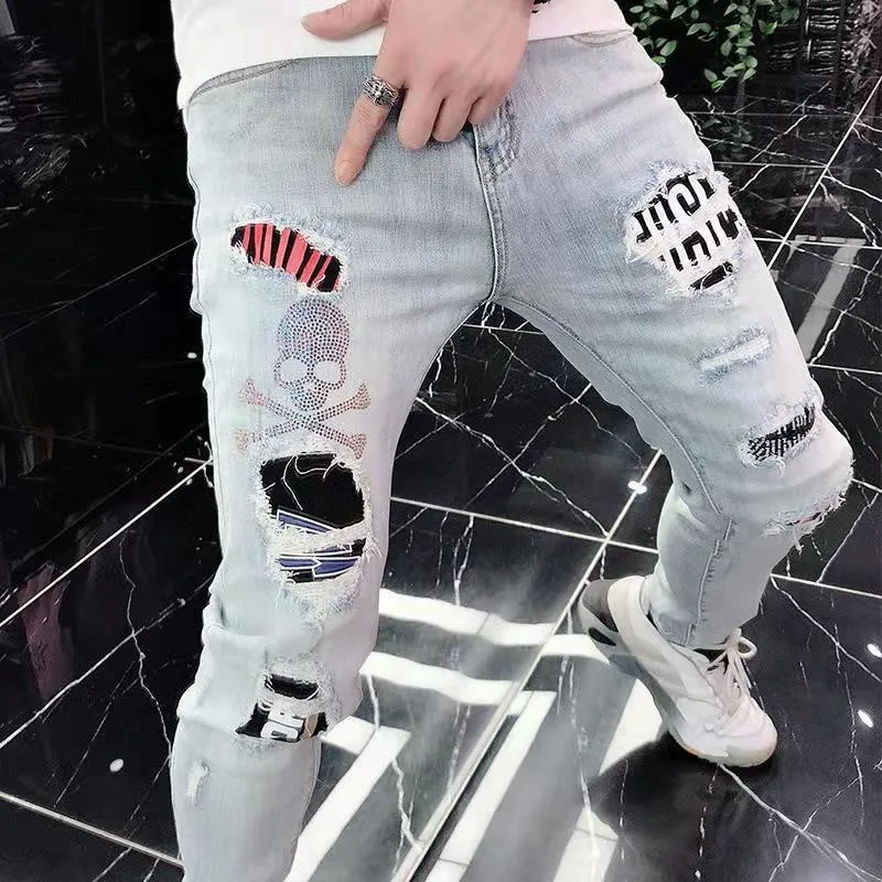 

2022Mens Ripped Patchwork Jeans Stretch Slim Fit Trousers Hot Drilling Skull Street Fashion Men Denim Punk Pants Vaqueros Hombre