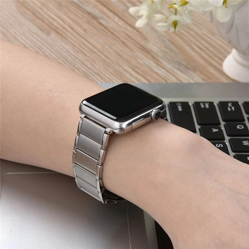 Strap for Apple Watch Band 7 6 5 4 3 SE Stainless Steel Bracelet Apple Watch 44mm 40mm 45/41mm 42/38mm Magnetic Loop for iWatch