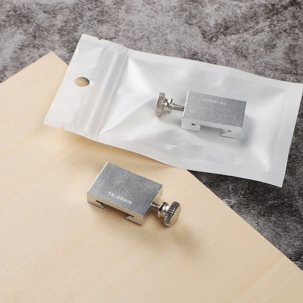 

Стальная линейка для деревообработки