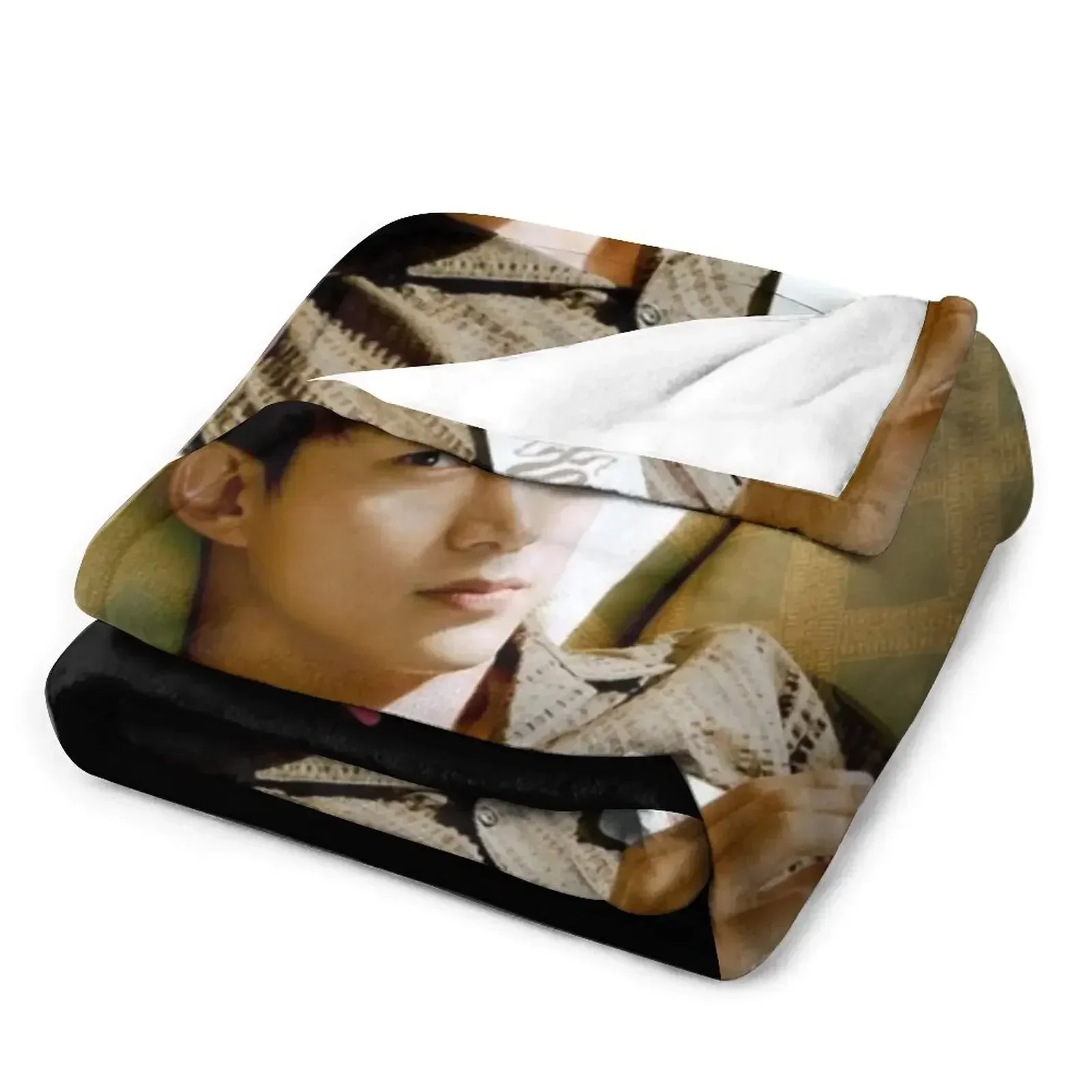 PM - 2PM OK TAECYEON Одеяло Vincenzo Cassano Диван Retros Одеяла