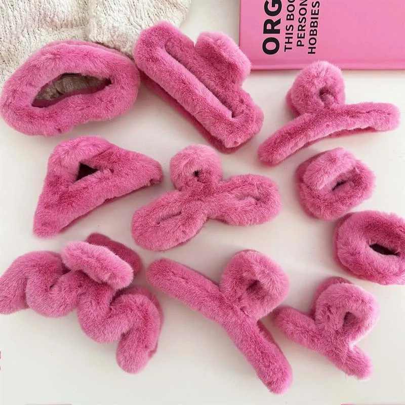 

Pink Plush Hairpin for Women Cute Temperament Design Hair Clips Fashion Large Claws Clip Korean Hair Accessories Girls Gift 2023