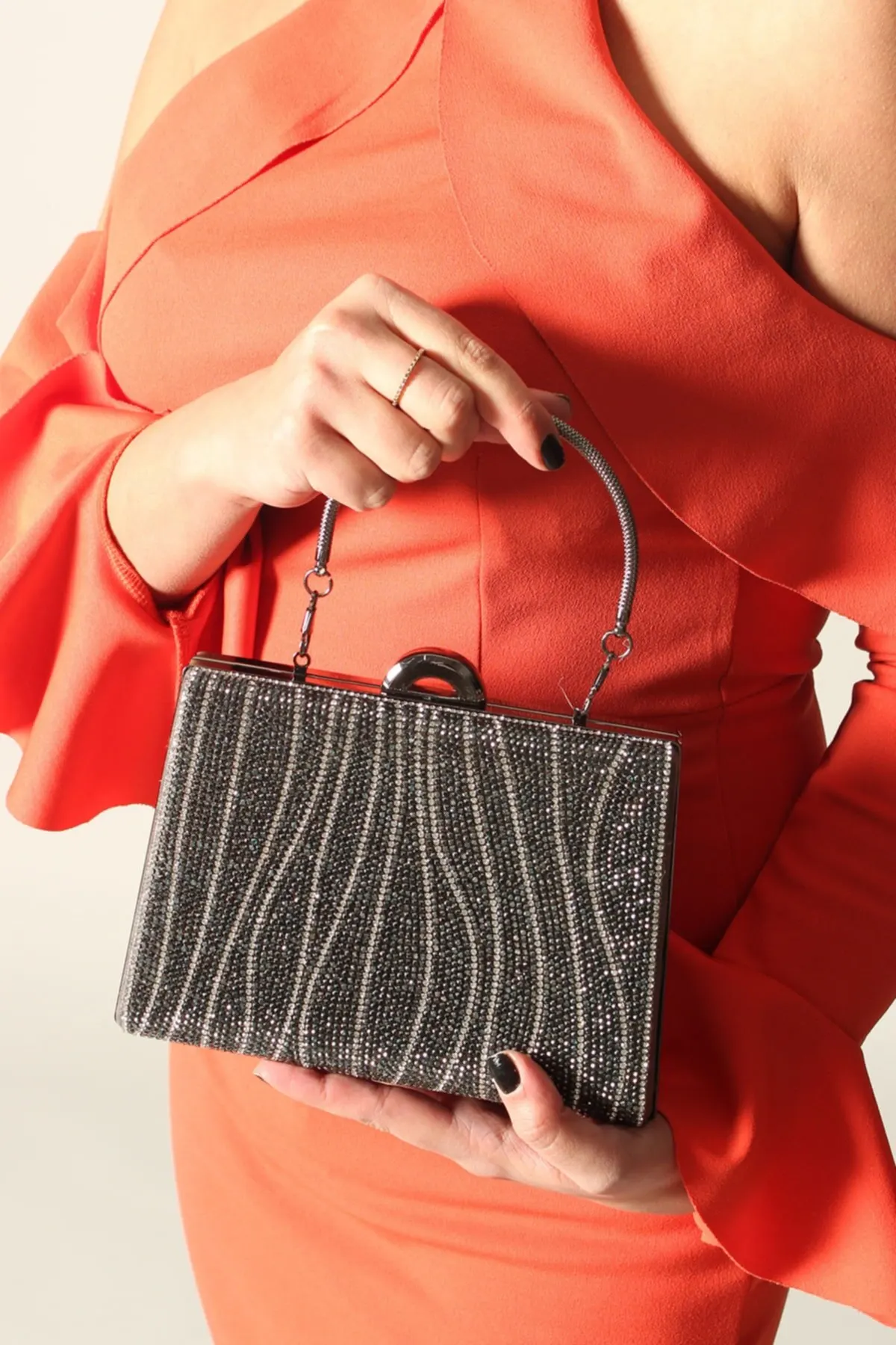 

Women Evening Bag Stone Platinum Clutch Bags With Chain Shoulder Bag Ladies Handbags Evening Bag For Wedding Party