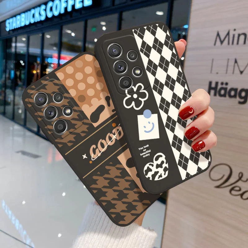 

Case For Samsung Galaxy S22 Ultra Funda S21 S20 FE A51 A52 A52s 5G A12 A32 A50 A21S A13 A53 A33 A73 A72 A71 Plus Silicone Covers