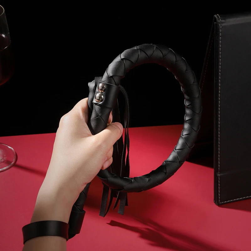 Высокое качество из искусственной кожи Pimp Whip Racing Riding Crop Party Flogger Hand Cuffs Queen Black Horse